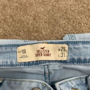 Hollister jeans